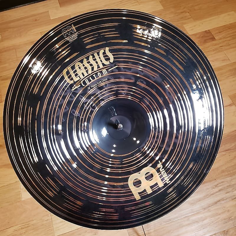 Platillo chino Meinl CC18HDACH Classics Custom Dark Heavy de 18"